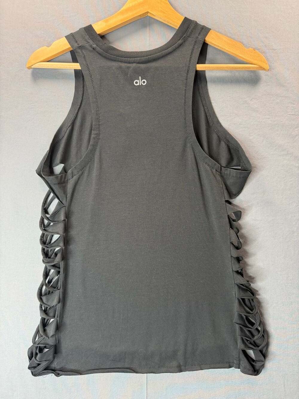 Women’s Alo Yoga Black Cut It Out Sleeveless Tank Top